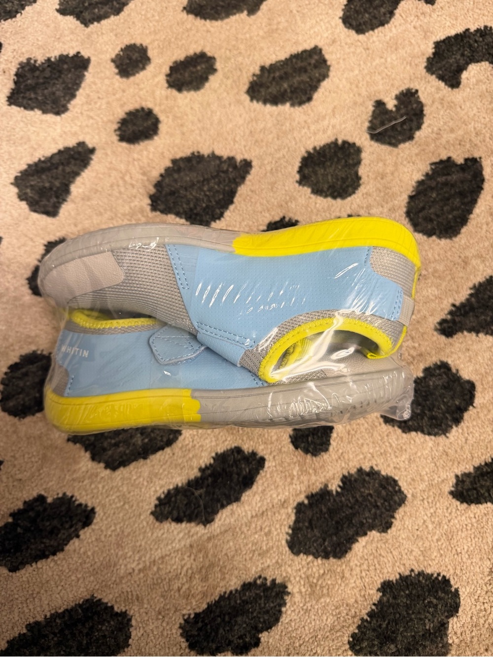 WHITIN Kids Wide Barefoot Shoes Size 33 Zero Drop Gray Blue Yellow Sneakers